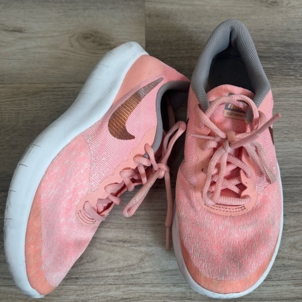 Youth Girls Nike Flex Contact Sneakers New, Coral Pink 4.5Y
